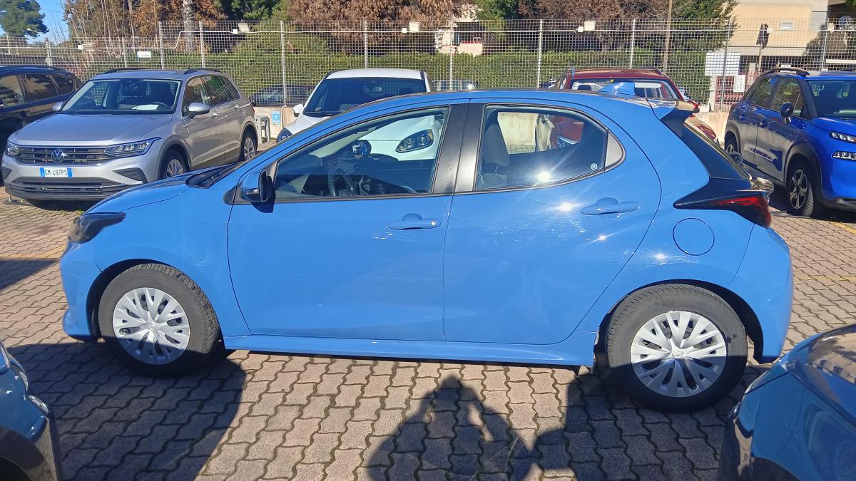 Toyota Yaris 1.5 Hybrid 5 porte Active